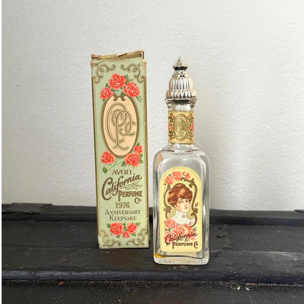 Vintage Avon California Perfume 1976 Anniversary Keepsake Cotillion Cologne Box